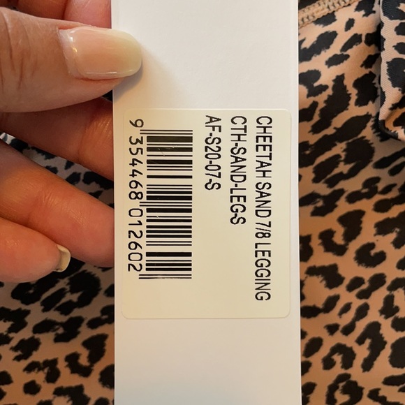 ALLFENIX Cheetah Sand 7/8 Legging - Picture 8 of 9